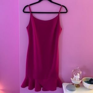 Aqua women's dress size medium it's a fuchsia color.